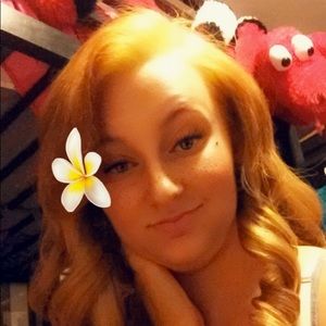 Meet your Posher, Roxanne